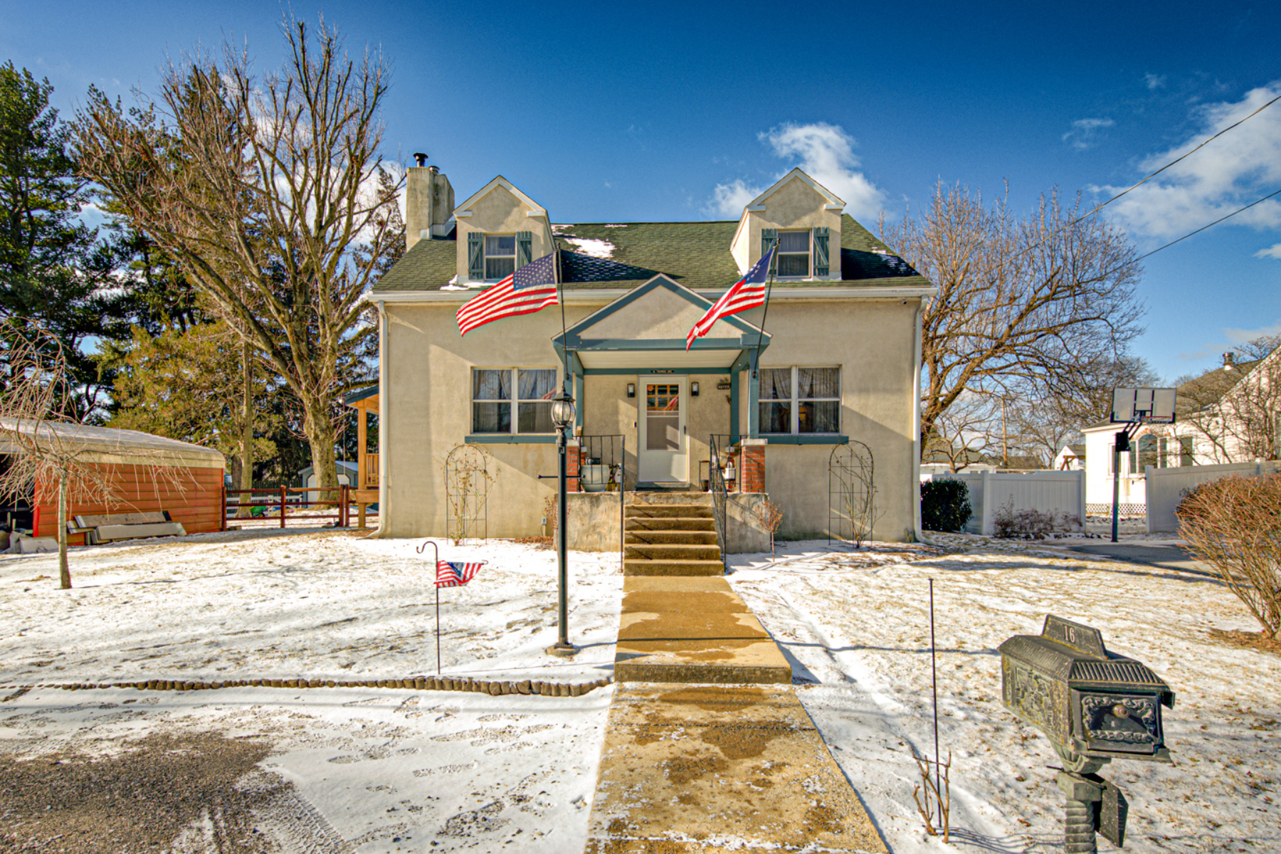 16_Thomas_Avenue_100