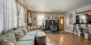 16_Thomas_Avenue_190