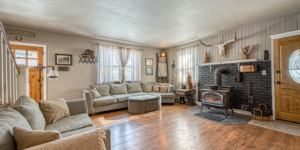 16_Thomas_Avenue_200