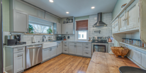 16_Thomas_Avenue_270