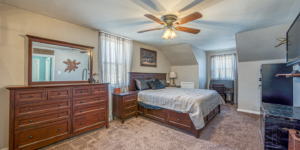 16_Thomas_Avenue_420