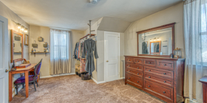 16_Thomas_Avenue_450